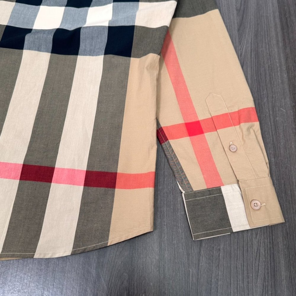 NWT size:M Burberry classic plaid stretch cotton poplin long-sleeved shirt - Picture 8 of 10